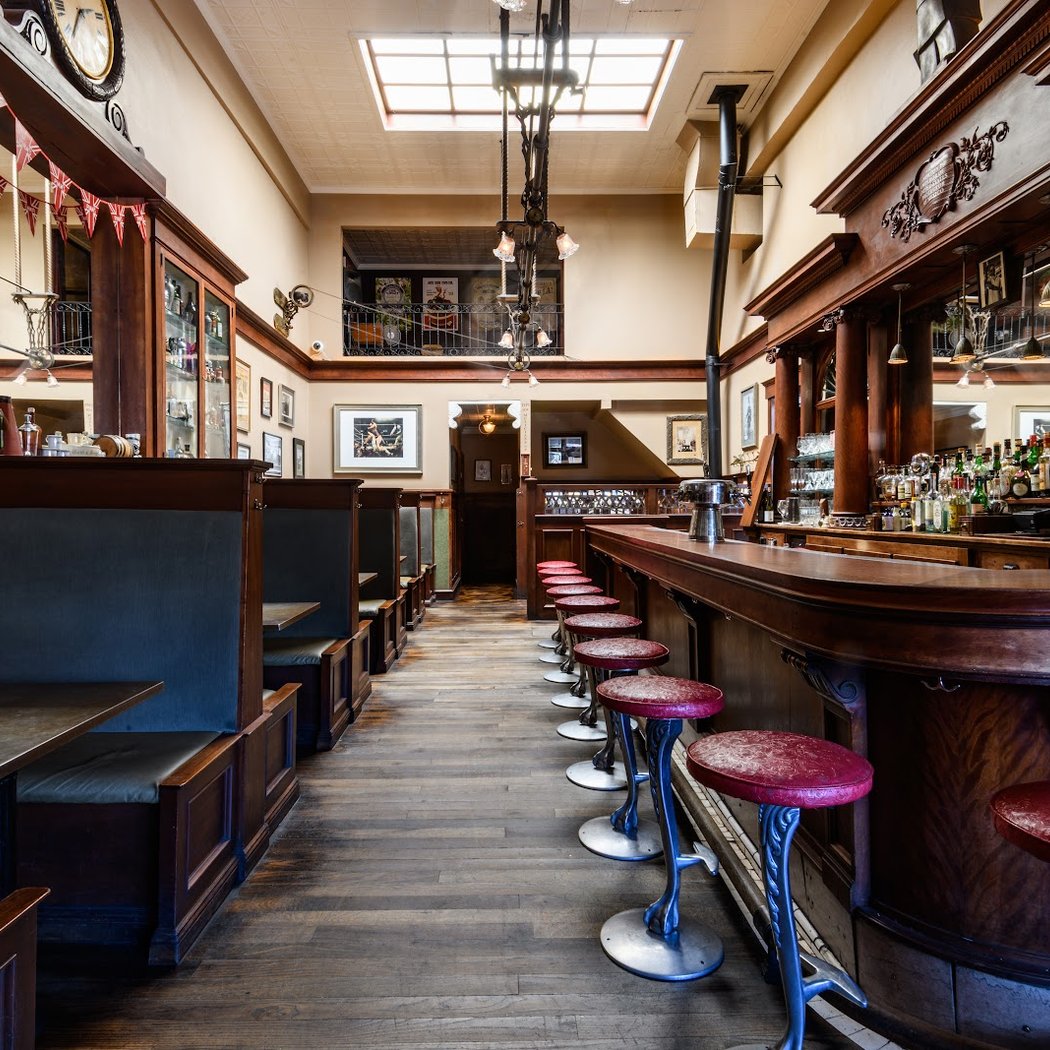 Comstock Saloon 4
